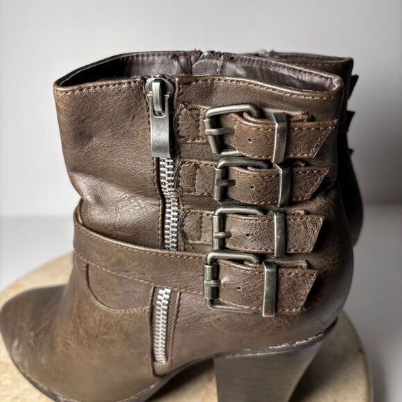 Just fan Trinley Buckle Detail Booties Womens Sz 8 Ash Brown Faux Leather Boots - Picture 11 of 11